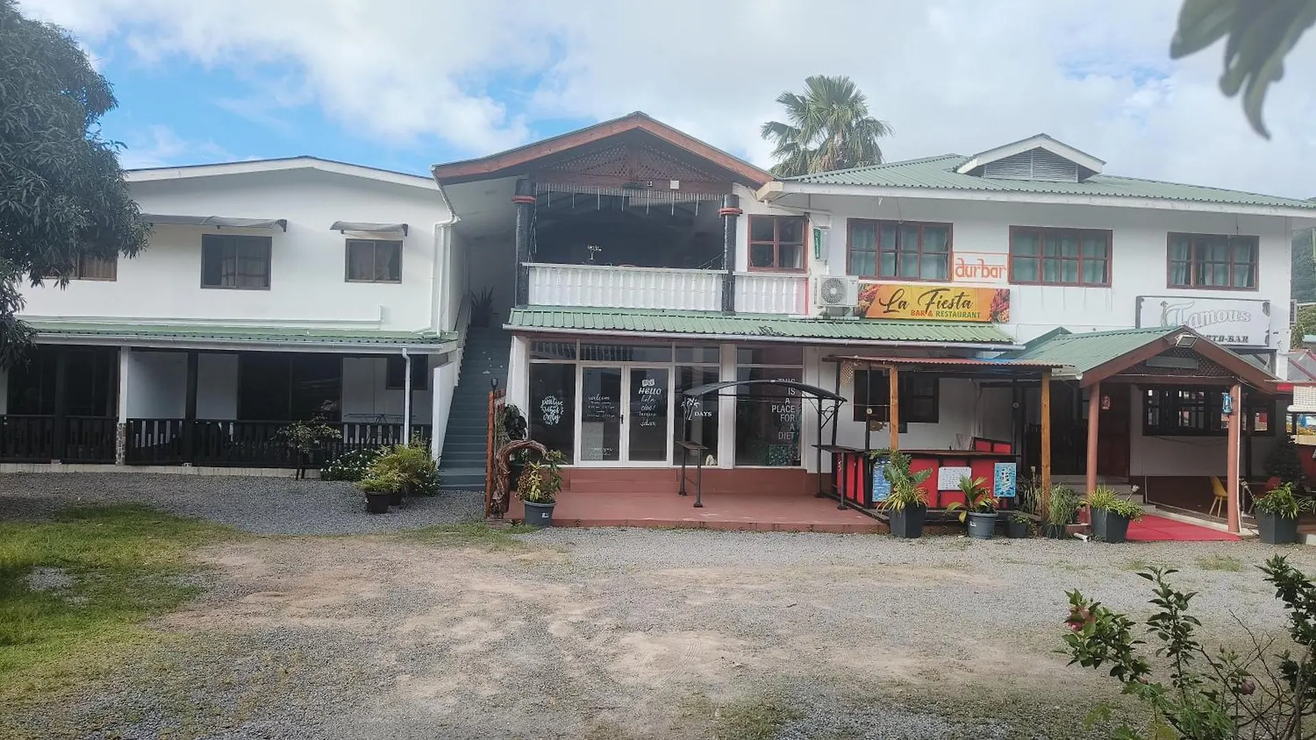 Alpha & Omega Apartment Seychelles Beau Vallon